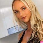 Annie.Knight Nude Leaks image 15
