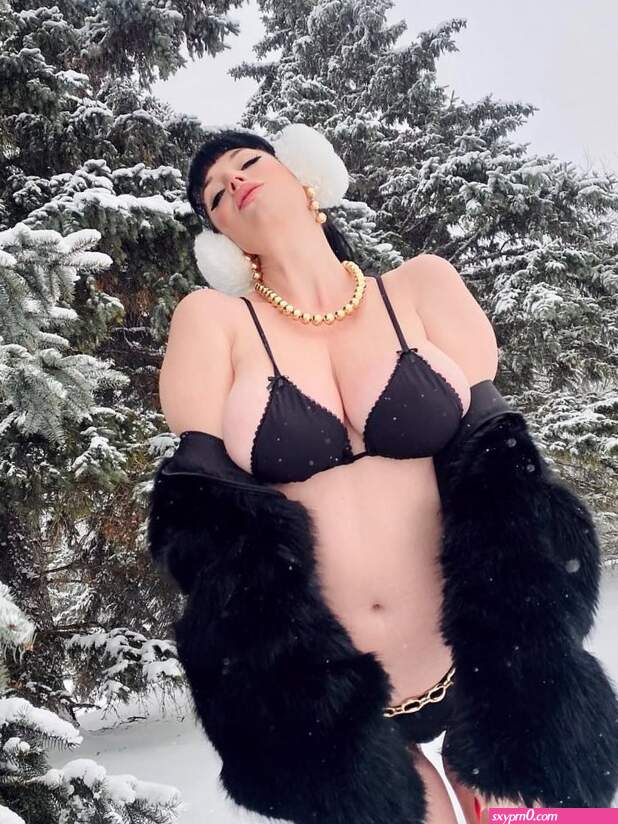Desire (desire_musicofficial aka Megan Louise aka desire_musicofficial Nude Leaks