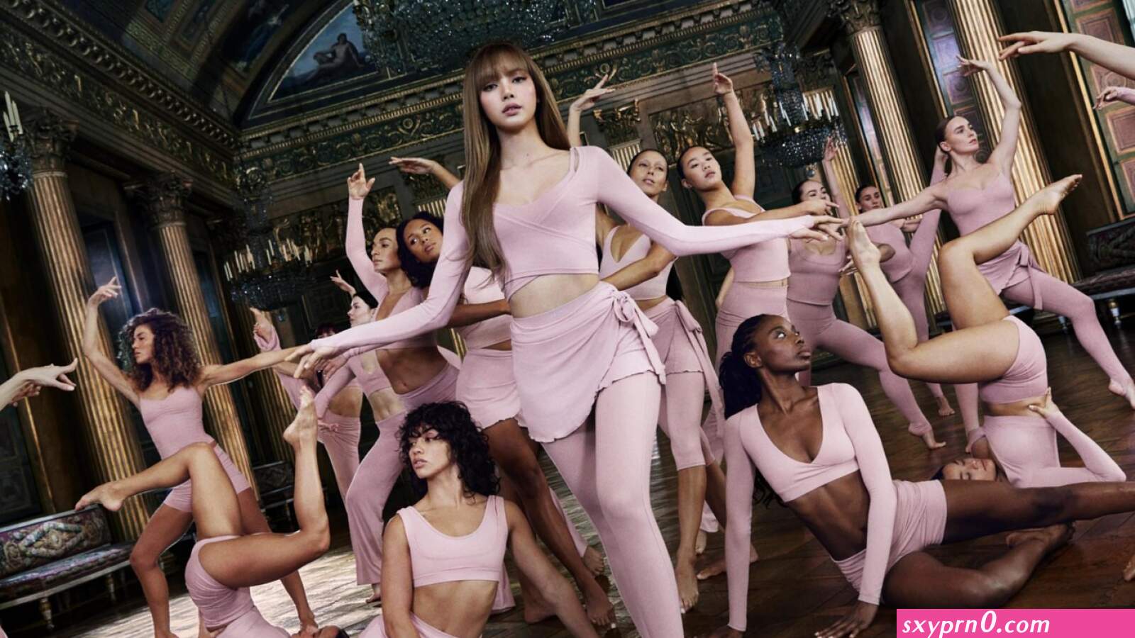 Lisa Manoban aka lalalalisa_m Nude Leaks