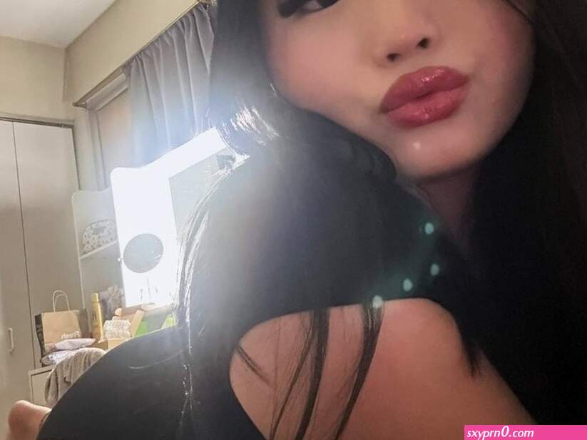 Selena Lee aka https: aka offc_selenalee aka selena.eel Nude Leaks