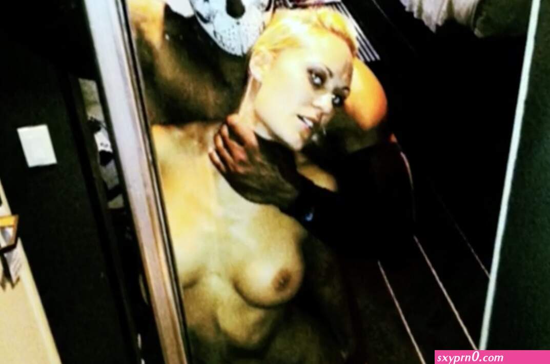“Who Is This” aka Identify unknown Hotwives and QoS in here aka who.is.this.official Nude Leaks